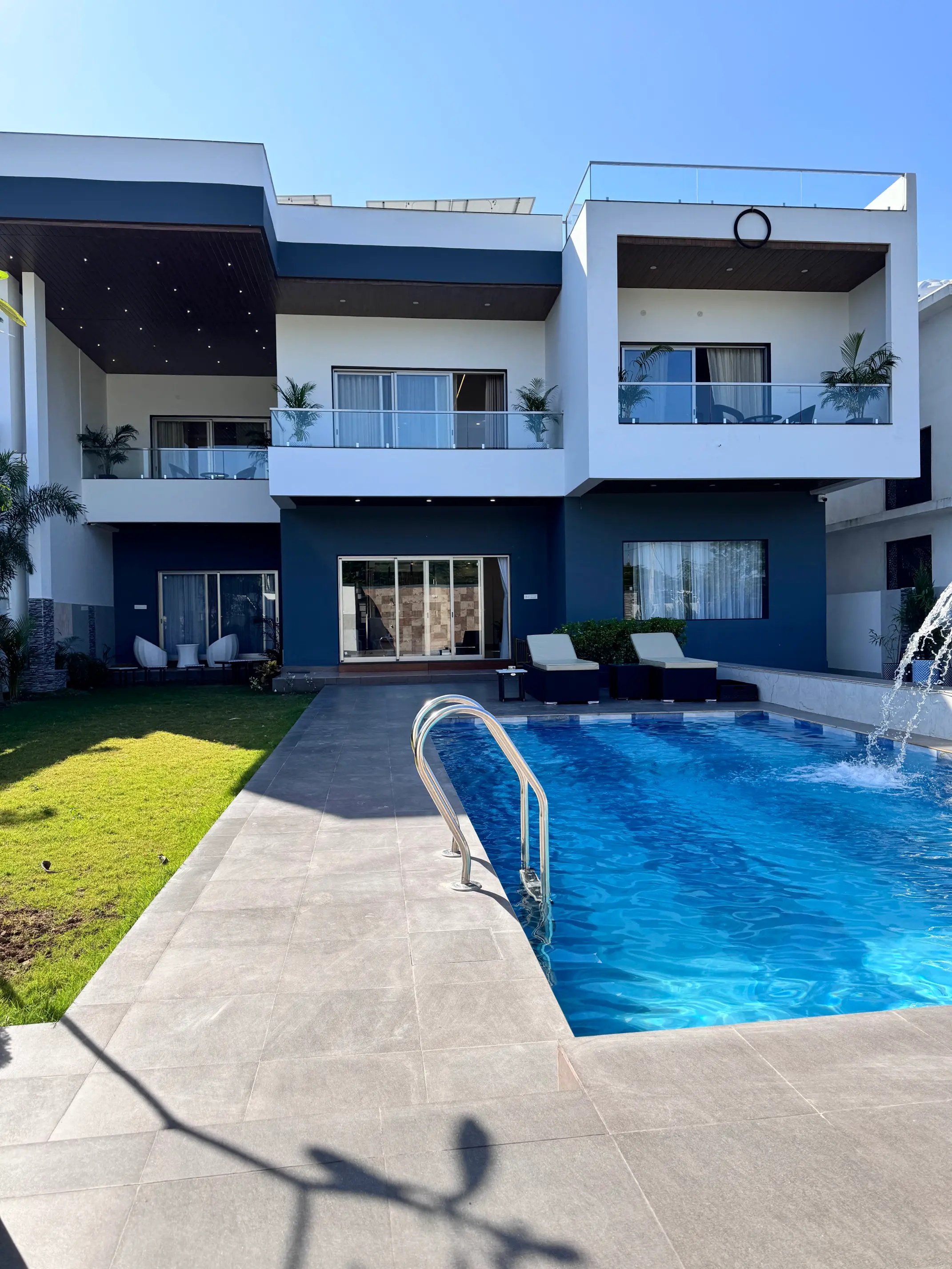 Horizon Villa Exterior
