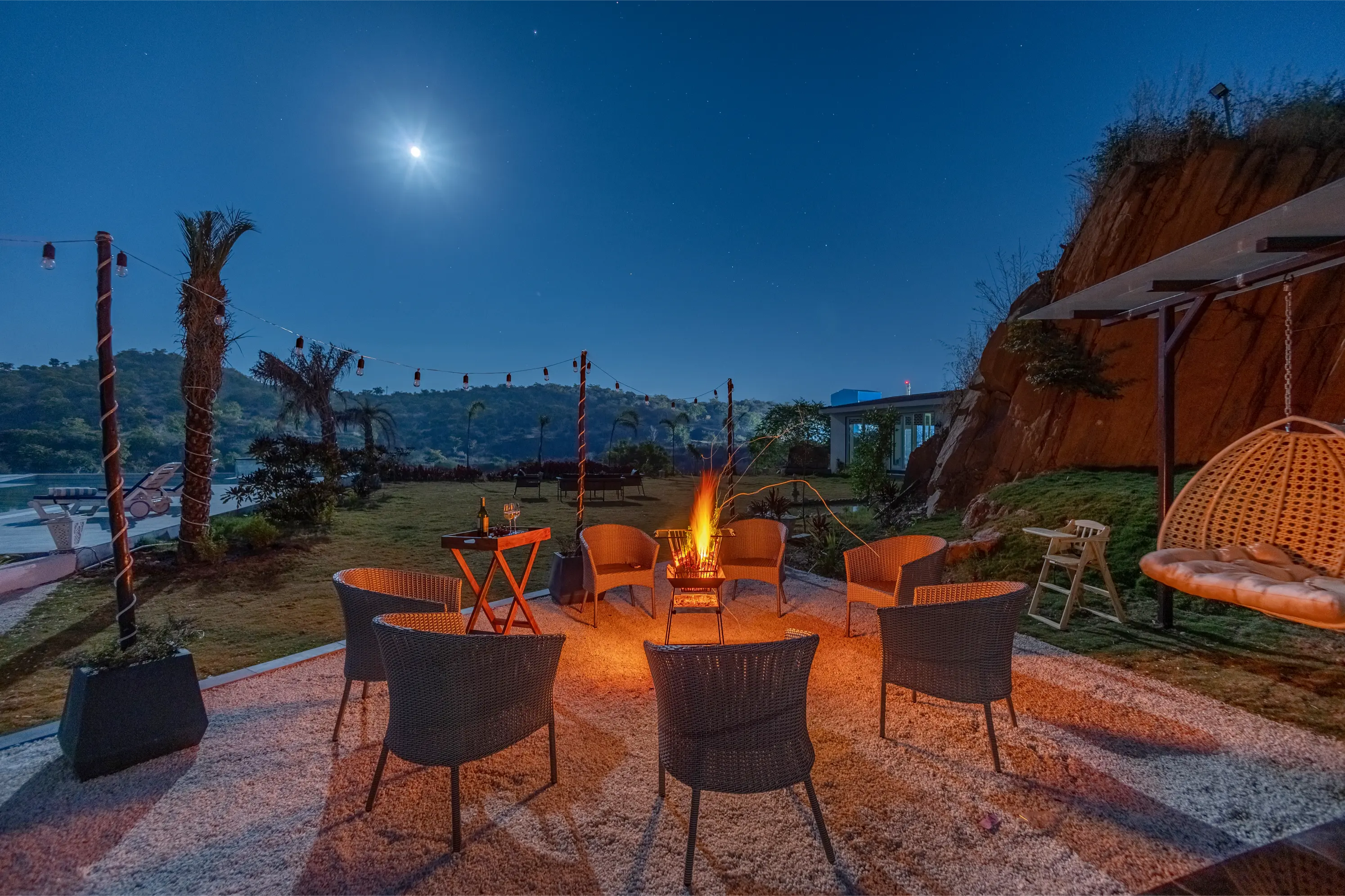Night Garden Lounge