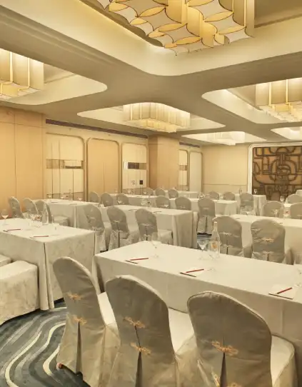 Elegant chamber suite with premium furnishings and cozy ambiance