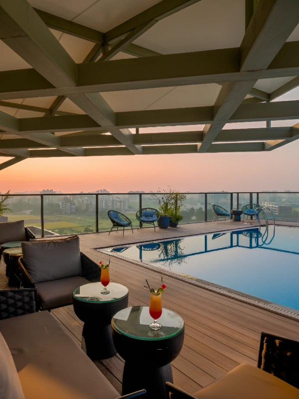 Stay at hotel with pool in Chandigarh – book Orchid Hotel Zirakpur Hotel with swimming pool in Chandigarh Zirakpur – luxury stay at Orchid Hotel Chandigarh