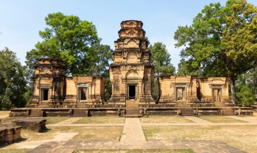 old temple decked with pillars