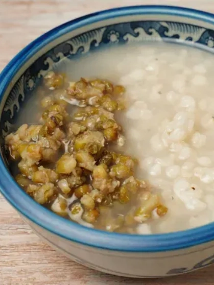 Pakhala Bhata – Traditional Odisha Summer Food Pakhala Bhata – Odisha Famous Fermented Rice Dish with Yogurt and Mango