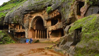Great Chaitya at Karla Caves – horseshoe-shaped window and carved pillars