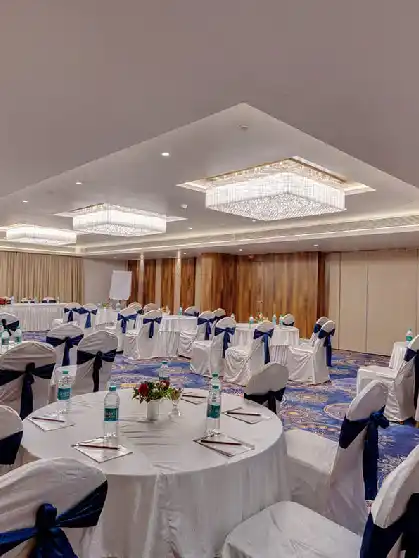 Romantic Hotels in Lonavala for Couples – Private Dining at Orchid