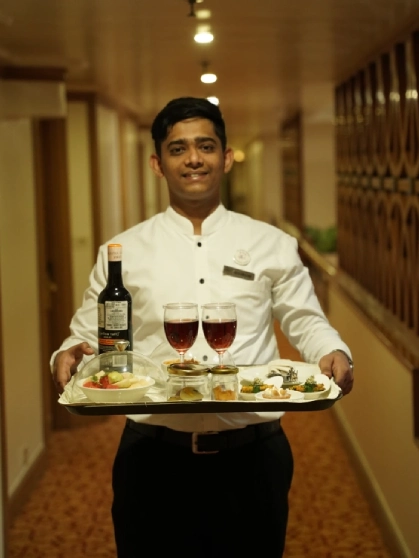 Fine Dining & Buffet Near T2 – Orchid Hotel Vile Parle Best Restaurants Near Mumbai Airport at Orchid Vile Parle – 24×7 Dining