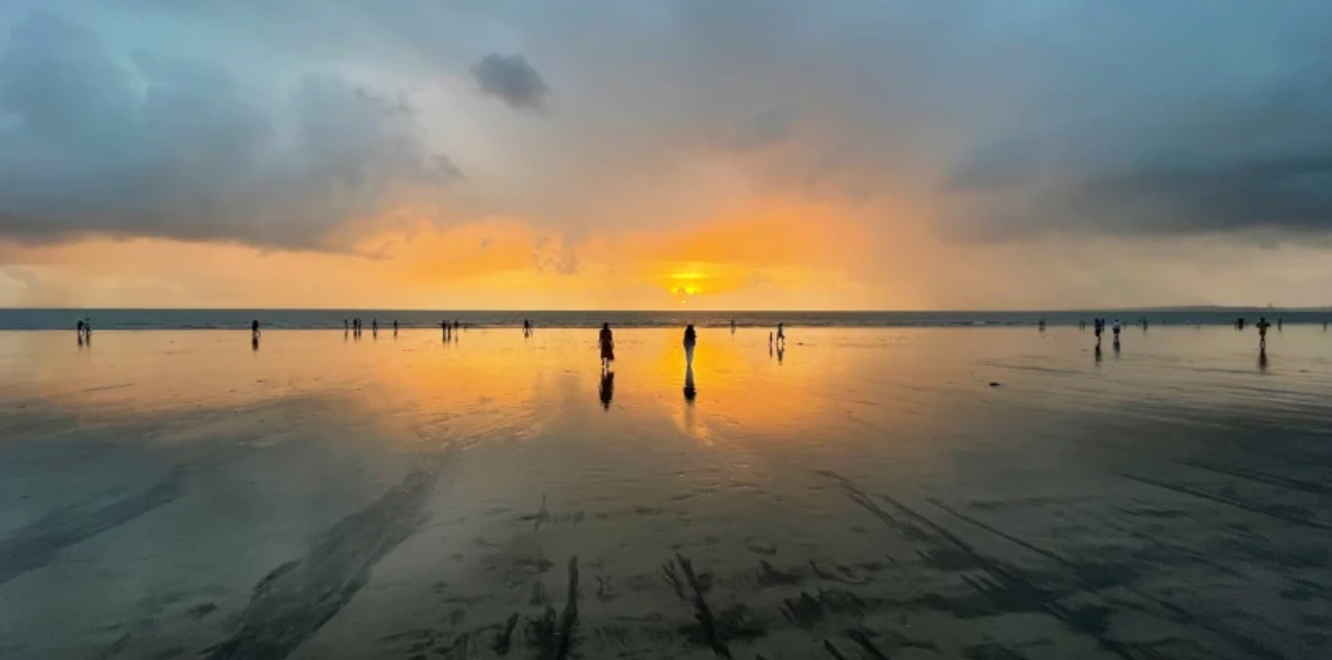 1	Orchid Vile Parle – 5-Star Hotel Near Mumbai Airport T2 (5 Mins Drive)	Closest 5-Star Hotel to Chhatrapati Shivaji Airport T2