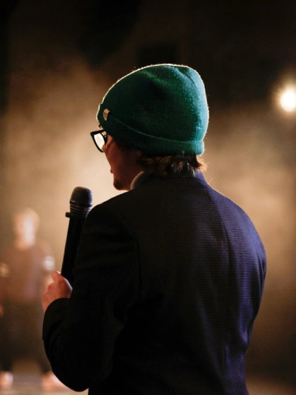 Beverage being poured for a beach picnic