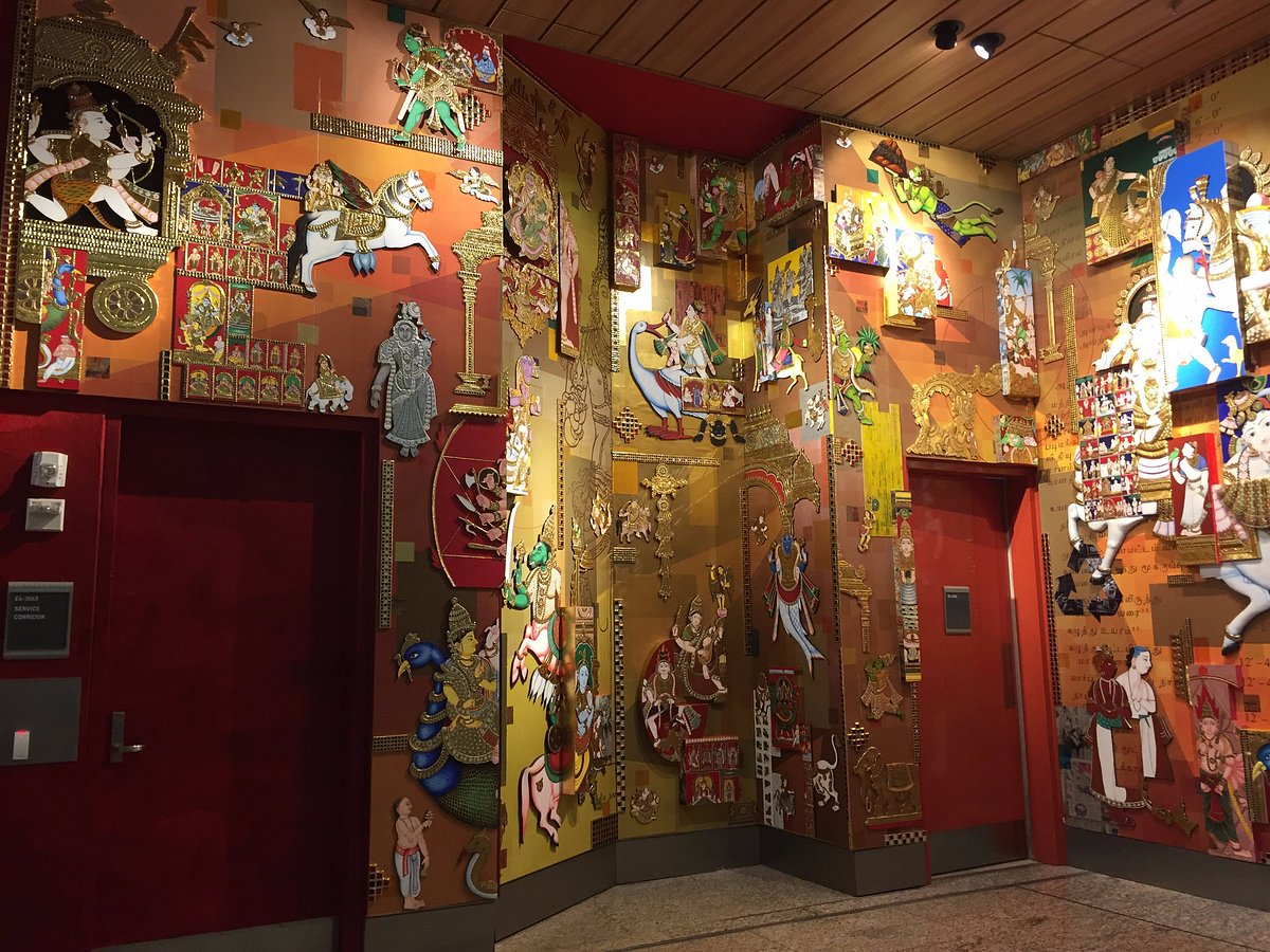 Presidential Suite luxury hotel rooms Mumbai at hotel in Vile Parle near Mumbai domestic airport