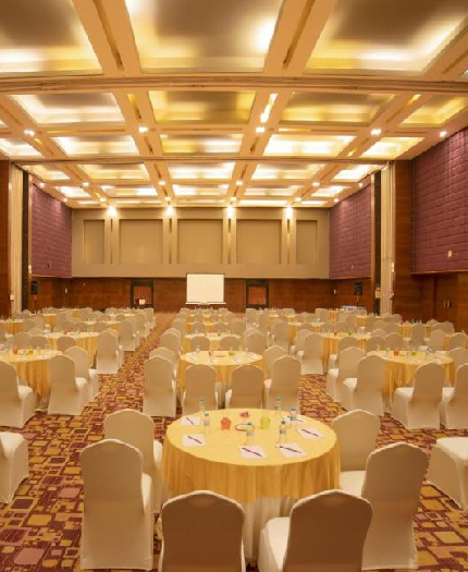 4	Fine Dining Restaurant at Orchid Pune – Best Hotels in Pune for Dinner	Award-Winning Multi-Cuisine Dining Experience – Orchid Pune