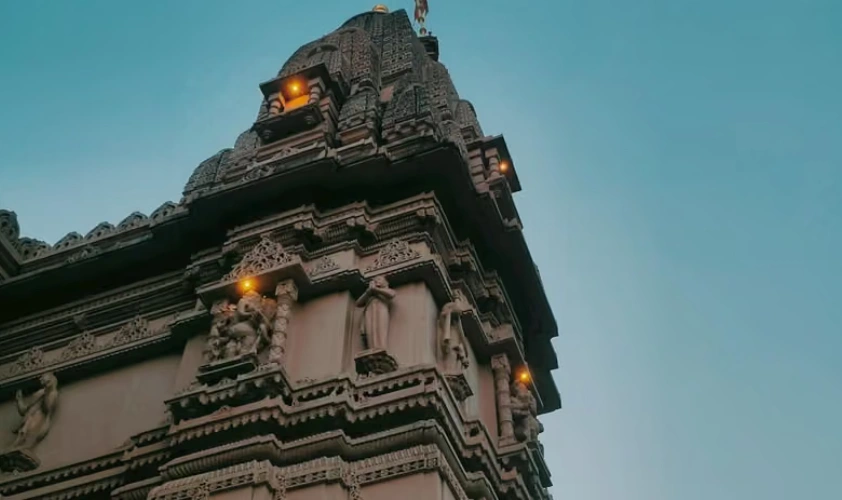 Winding mountain highway from Shimla to Manali surrounded.Condition: New by pine forests and snow peaks