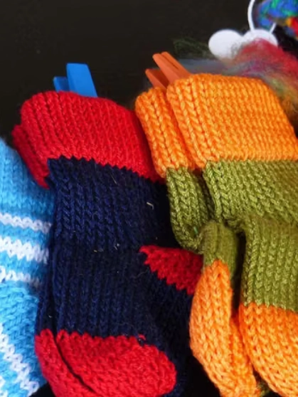 Local artisans hand-carving deodar wood souvenirs at Lakkar Bazaar Shimla – famous wooden handicraft market near The Orchid Hotel