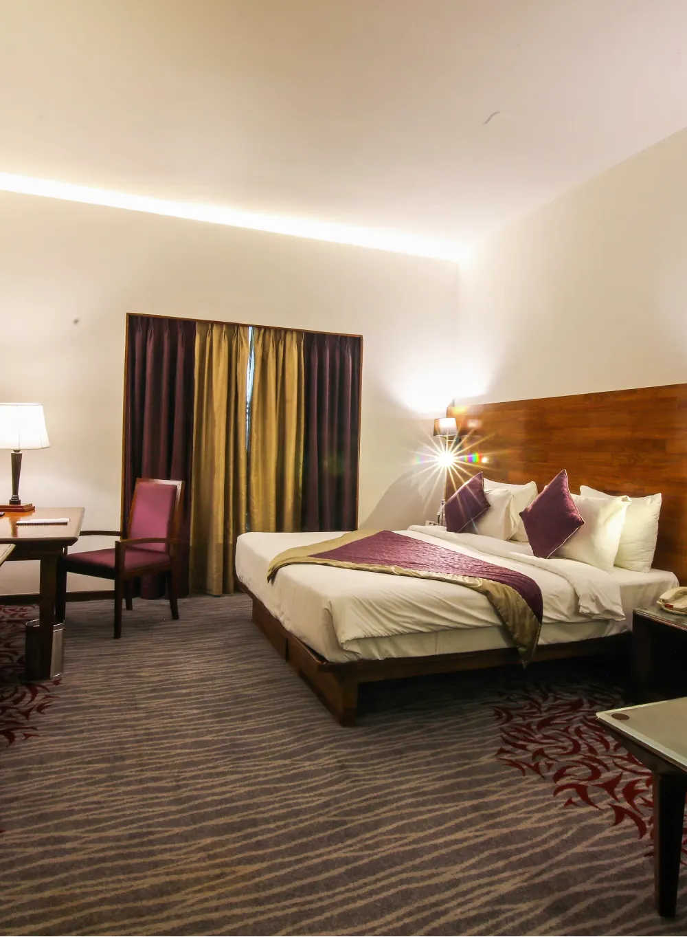Fine Dining at The Orchid Hotel Pune – Multi-Cuisine Restaurant in Balewadi