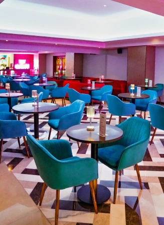 Merlin’s Bar – Stylish Lounge Near Mumbai Domestic Airport
