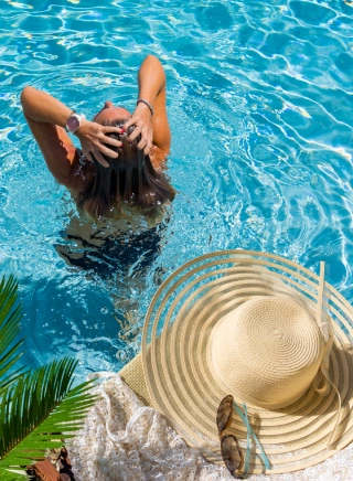 Hotel with Swimming Pool in Jamnagar