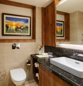 Premier Family Room with Valley View - Bed Area Premier Family Room with Valley View - Bed Area