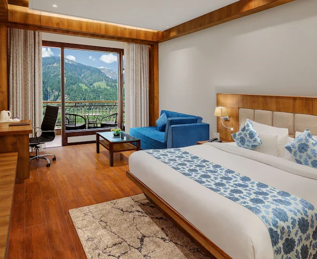 Valley View Room with Balcony in Manali
