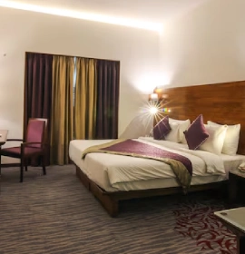 Well-Designed Suite Room at Hotel Pune - Ideal Stay