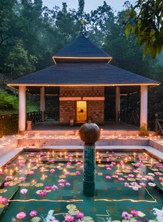 Cloak Room – Secure Storage for Your Belongings Cloak room services available for guest convenience