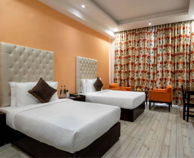 Twin room at best hotel in Shimla