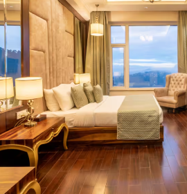 Spacious Mayflower suite with refined décor