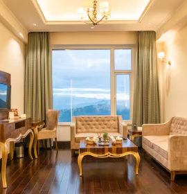 Elegant Mayflower suite with stunning views