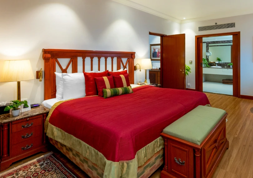Mayflower Suite at Hotel near T1 Mumbai Airport with King Bed and Bathtub