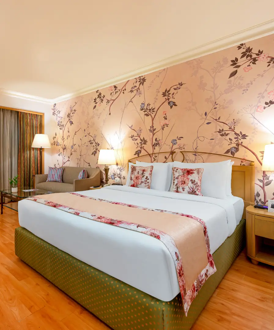 Deluxe Room with Bathtub & City View – Orchid Hotel Near Mumbai Airport